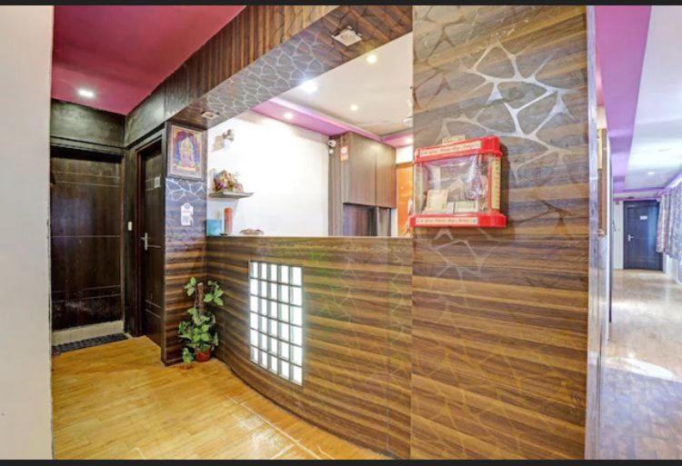 Hotel Long Stay Ахмедабад Екстериор снимка
